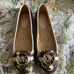 Michael Kors slips on